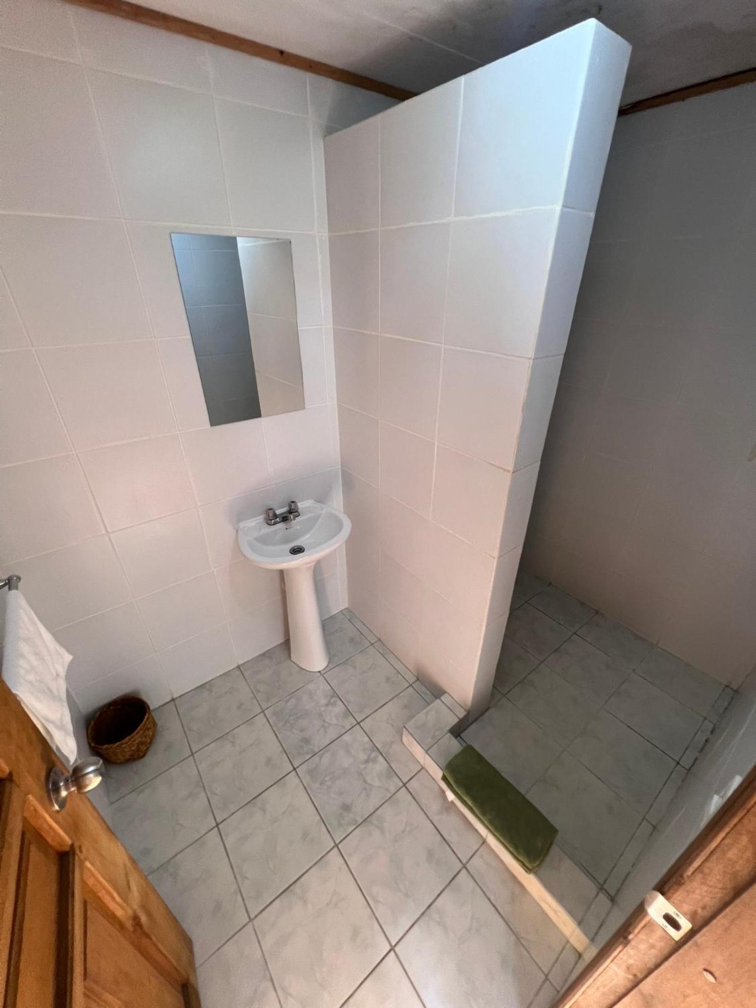La Casa Verde Eco Guest House Баньос Номер фото