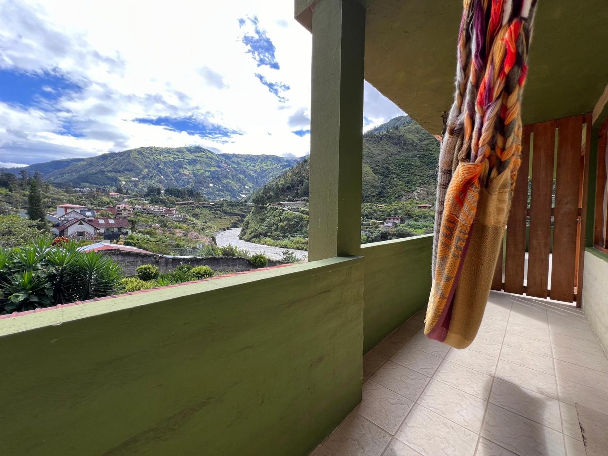 La Casa Verde Eco Guest House Баньос Экстерьер фото